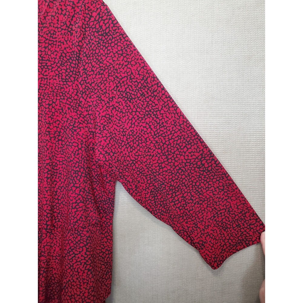 Susan Graver LiquidKnit Red Animal Print Tiered 3/4 Sleeve Tunic Size XL - Picture 2 of 6